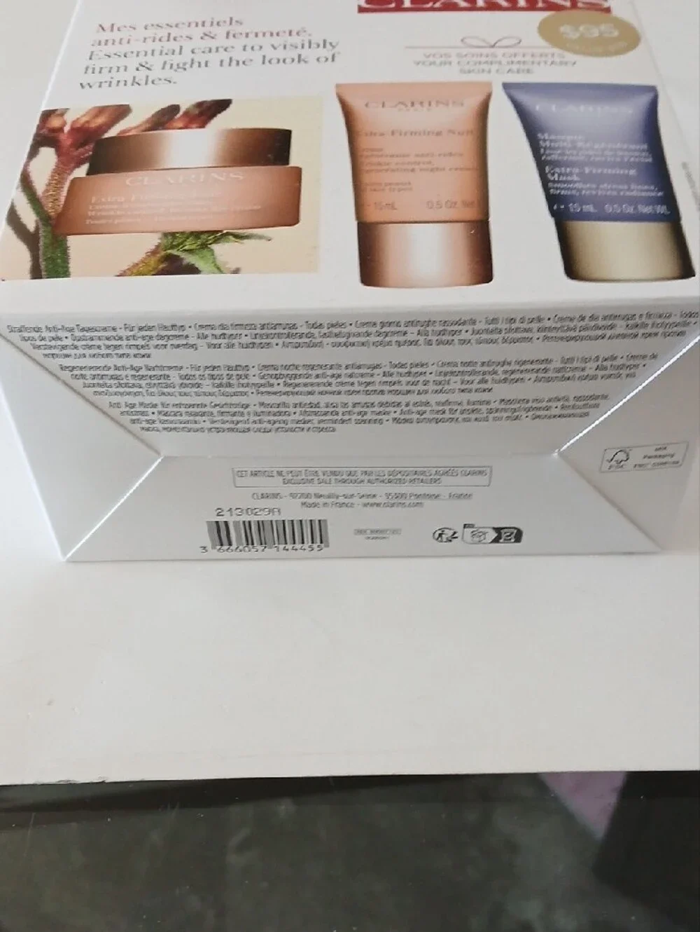 Clarins 3 Piece Skincare Set with Firming Creams And Mask RV$138